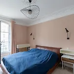 Bright And Spacious 3Bdr Apt Near Eiffel Tower