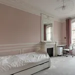 Bright And Spacious 3Bdr Apt Near Eiffel Tower