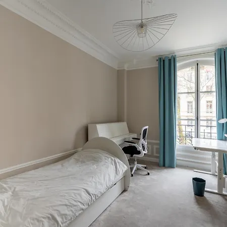 Apartment Bright And Spacious 3bdr Near Eiffel Tower