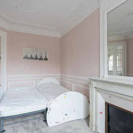 Apartment Bright And Spacious 3bdr Near Eiffel Tower Paris